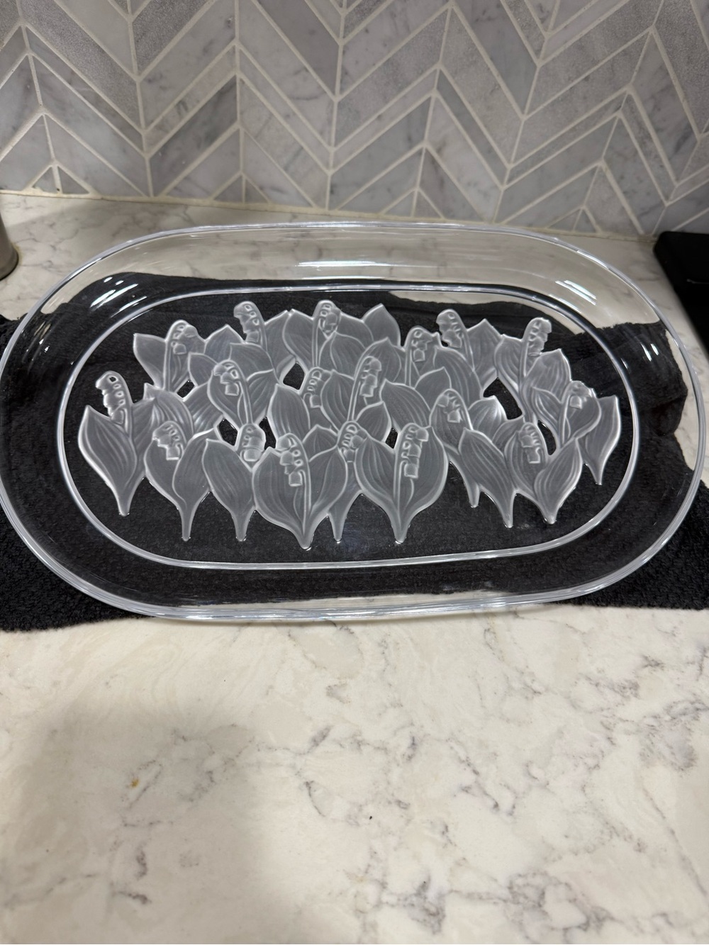 Clear Glass Serving Platter with Floral Etch - Clear Lily14” oval Slovenia